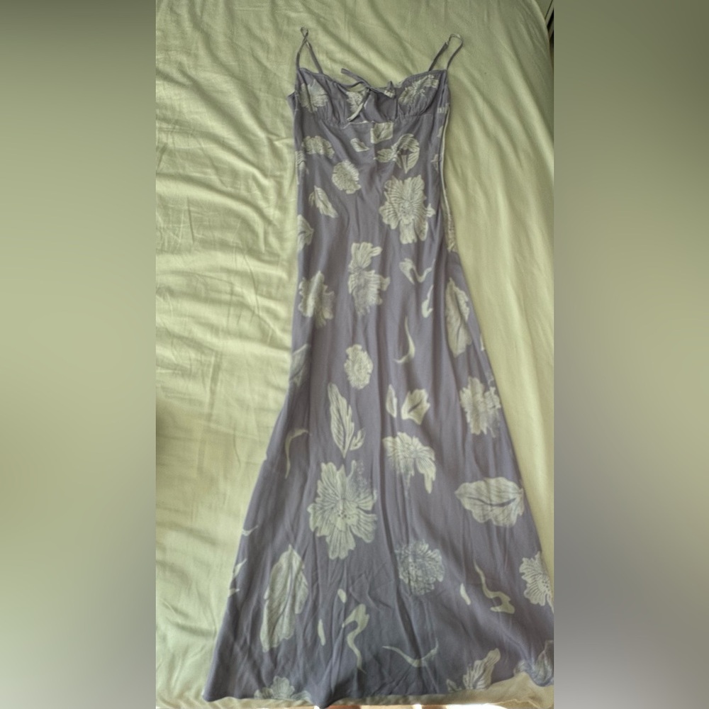 Aritzia Wilfred Bellow Midi Dress